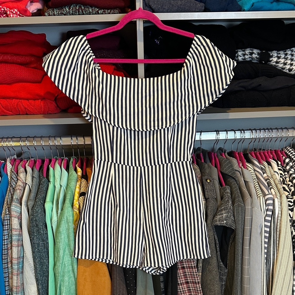Sugar + Lips navy/white striped off the shoulder back zipper romper size XS